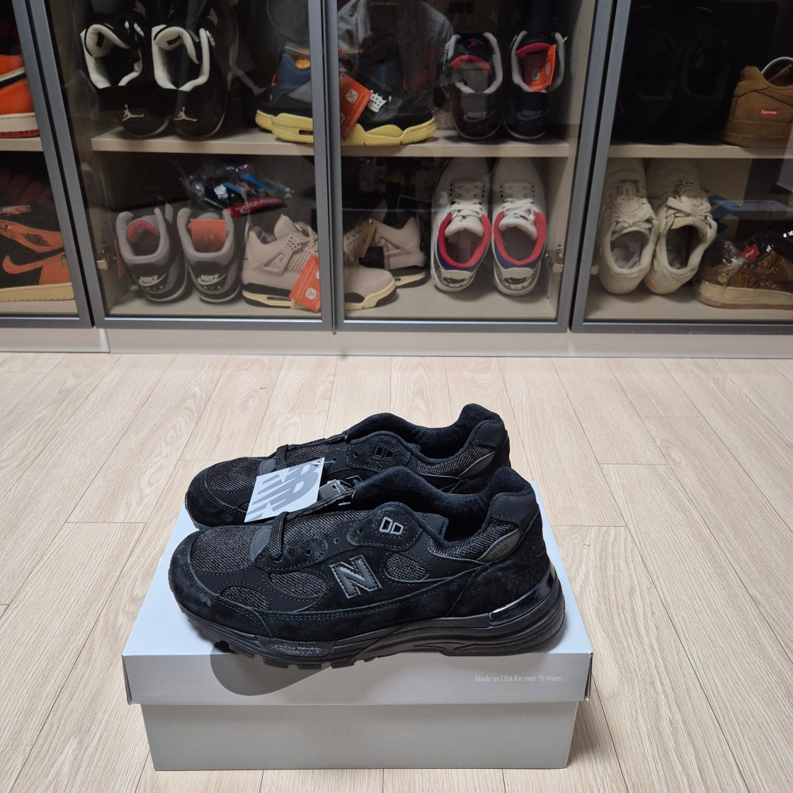 뉴발란스 992 메이드 인 USA 트리플 블랙 M992EA photo review